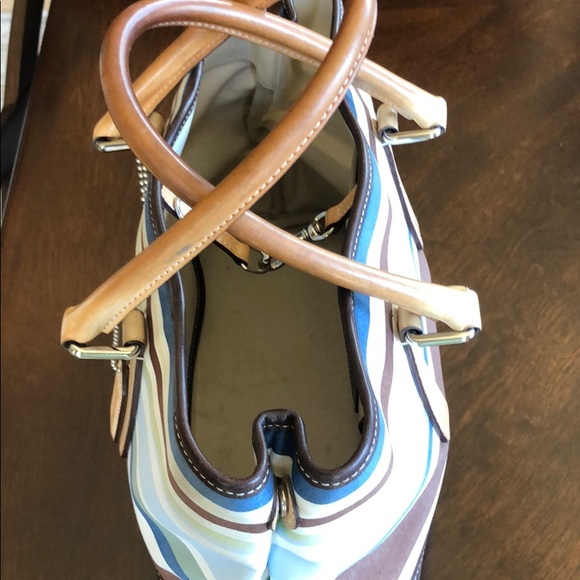 Coach purse - Picture 4 of 5